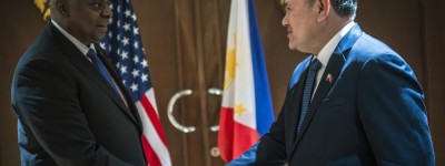 菲律宾与美国防长就海上事件通话