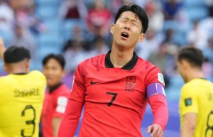 韩国队对沙特阿拉伯队的比赛意味着亚洲杯最长的冠军荒将被延长