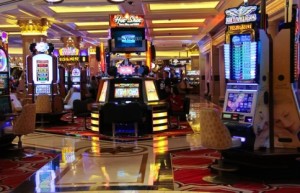 纽约赌场牌照延期至 2025 年底，委员会敦促保持耐心